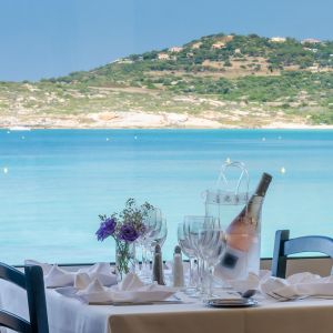 Restaurant les pieds dans l'eau en Corse